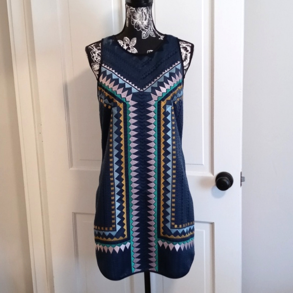 🖤Greylin (Anthropologie)🖤 - Navy/Multicolor Chevron Shift Dress